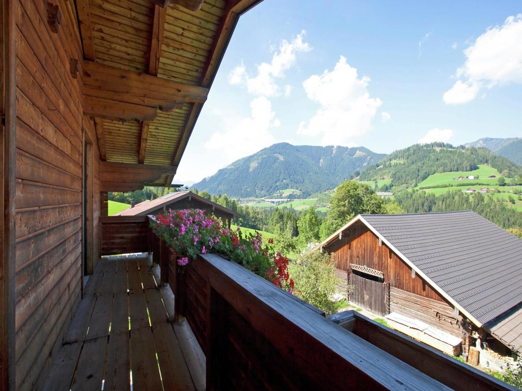 Charming Holiday Home In H Ttau With Barbecue Hüttau Eksteriør bilde