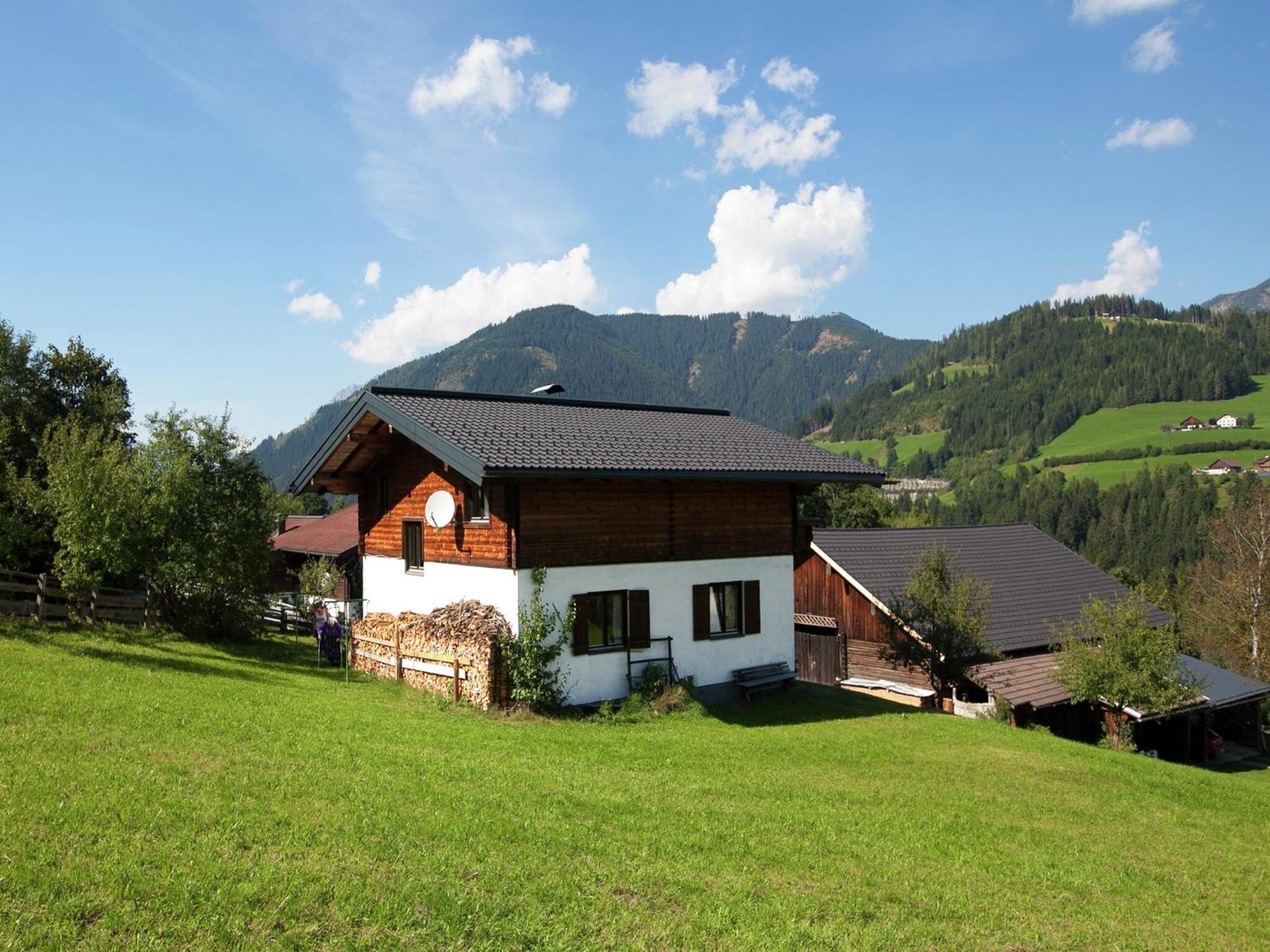 Charming Holiday Home In H Ttau With Barbecue Hüttau Eksteriør bilde
